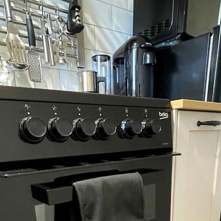 Stunning Luxury Apartment In Central Lymington Eksteriør bilde