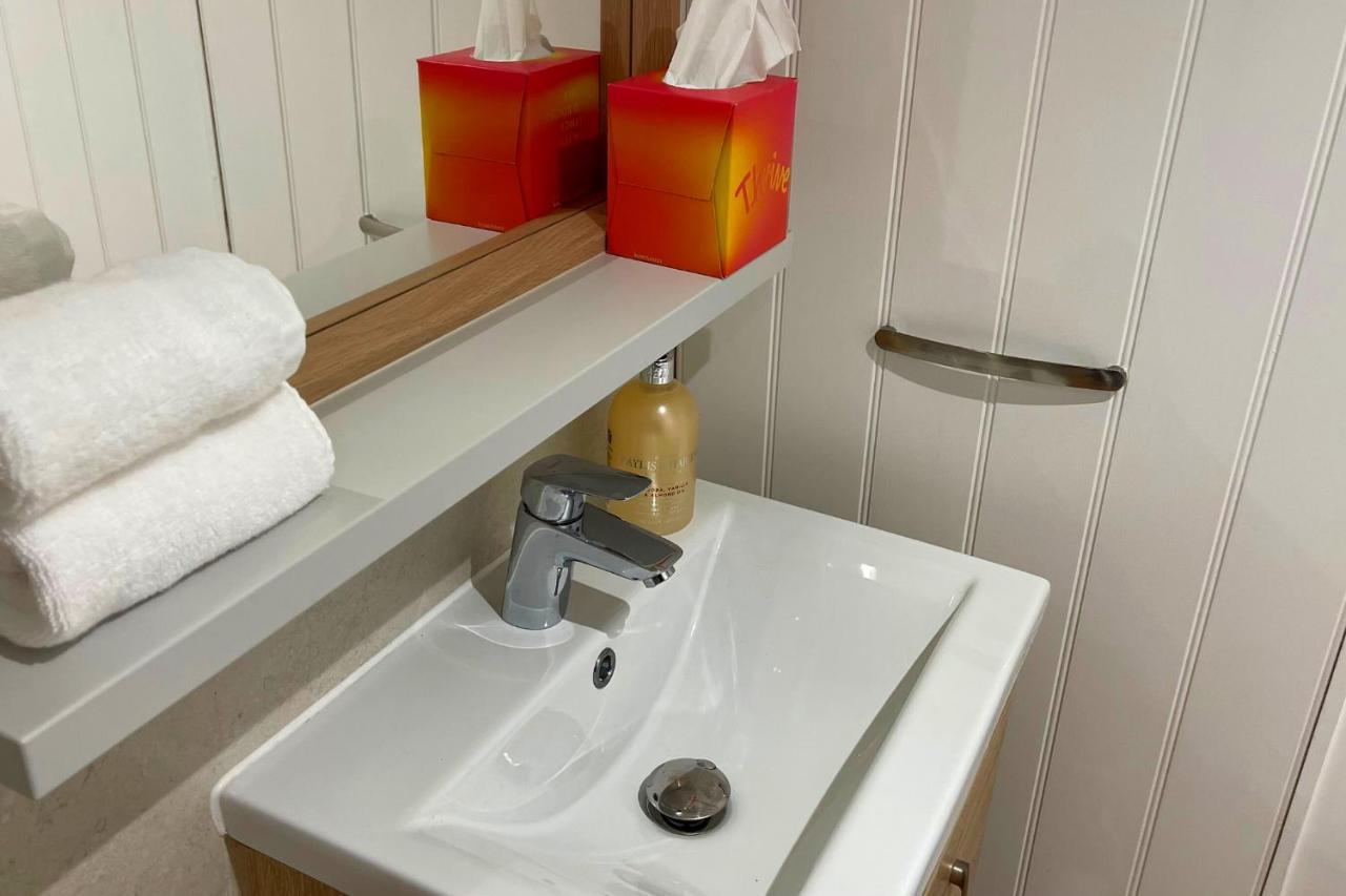 Stunning Luxury Apartment In Central Lymington Eksteriør bilde